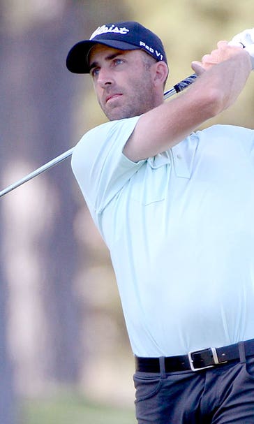 Ogilvy holds three-stroke lead at Barracuda Championship